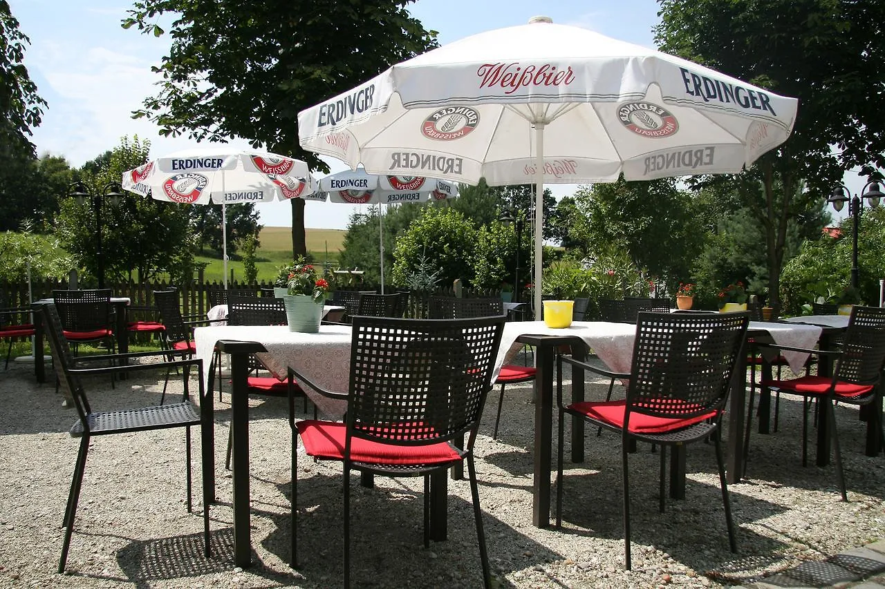 Gasthaus Zur Linde Hotel Hohenpolding 3*,